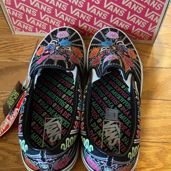 Vans Classic Slip On Dia De Los Muertos "Glow in the Dark" Shoes Men's Size 9.5 - Picture 6 of 6